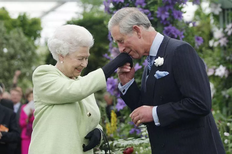 Королева Елизавета и Принц Чарльз