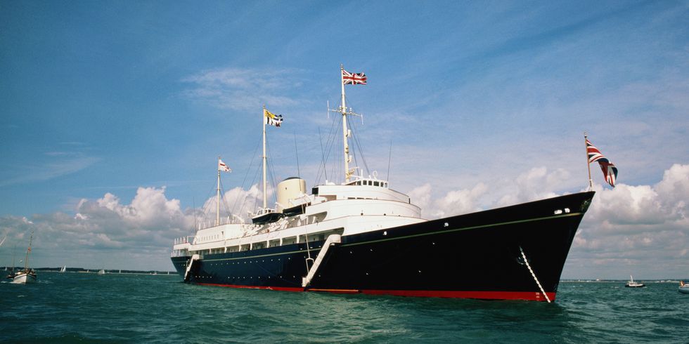 Королевская яхта "Британия"