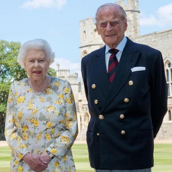 Принцу Филиппу 99 лет: новое фото мужа Елизаветы II в честь дня рождения