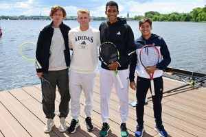 Подробнее о статье Андрей Рублев испытал страх на байдарке в Гамбурге